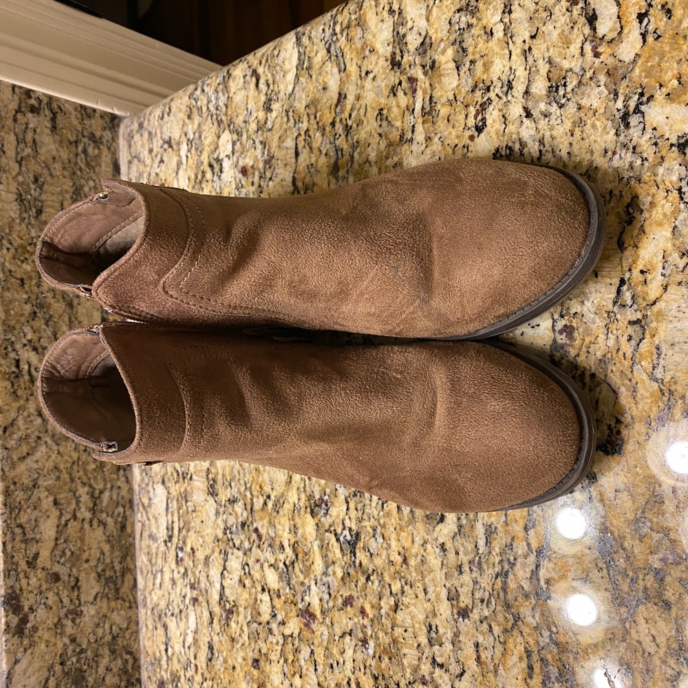 Refresh Tildon Booties - Picture 8 of 8